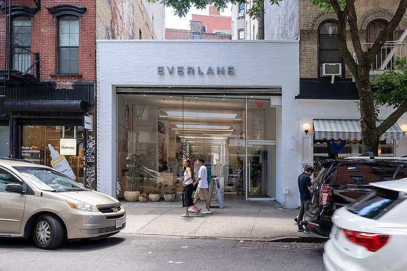 Everlane 门店