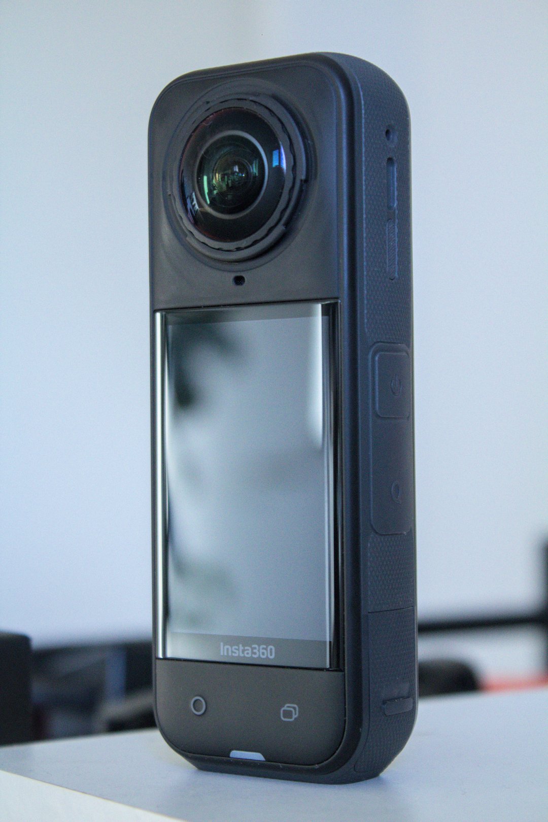 Insta360 X5